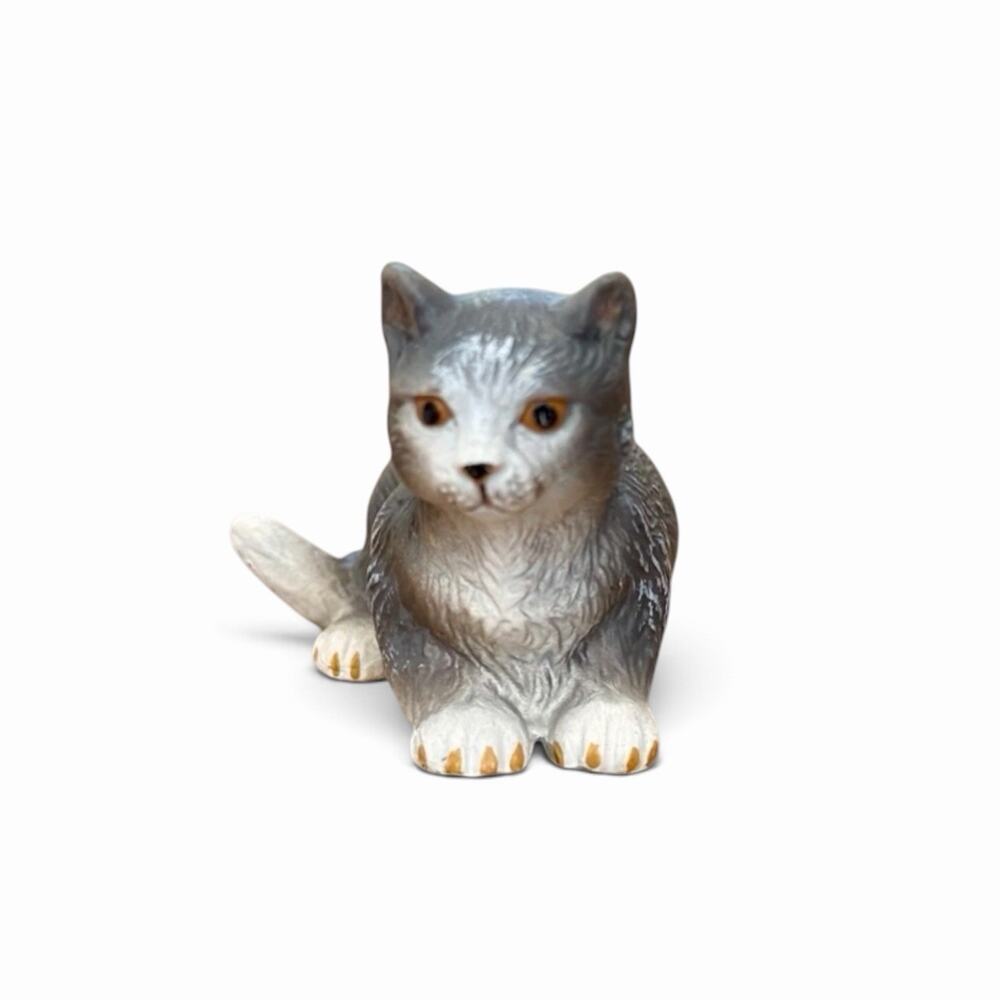 Schleich vintage 14411 Kitten Laying 2005